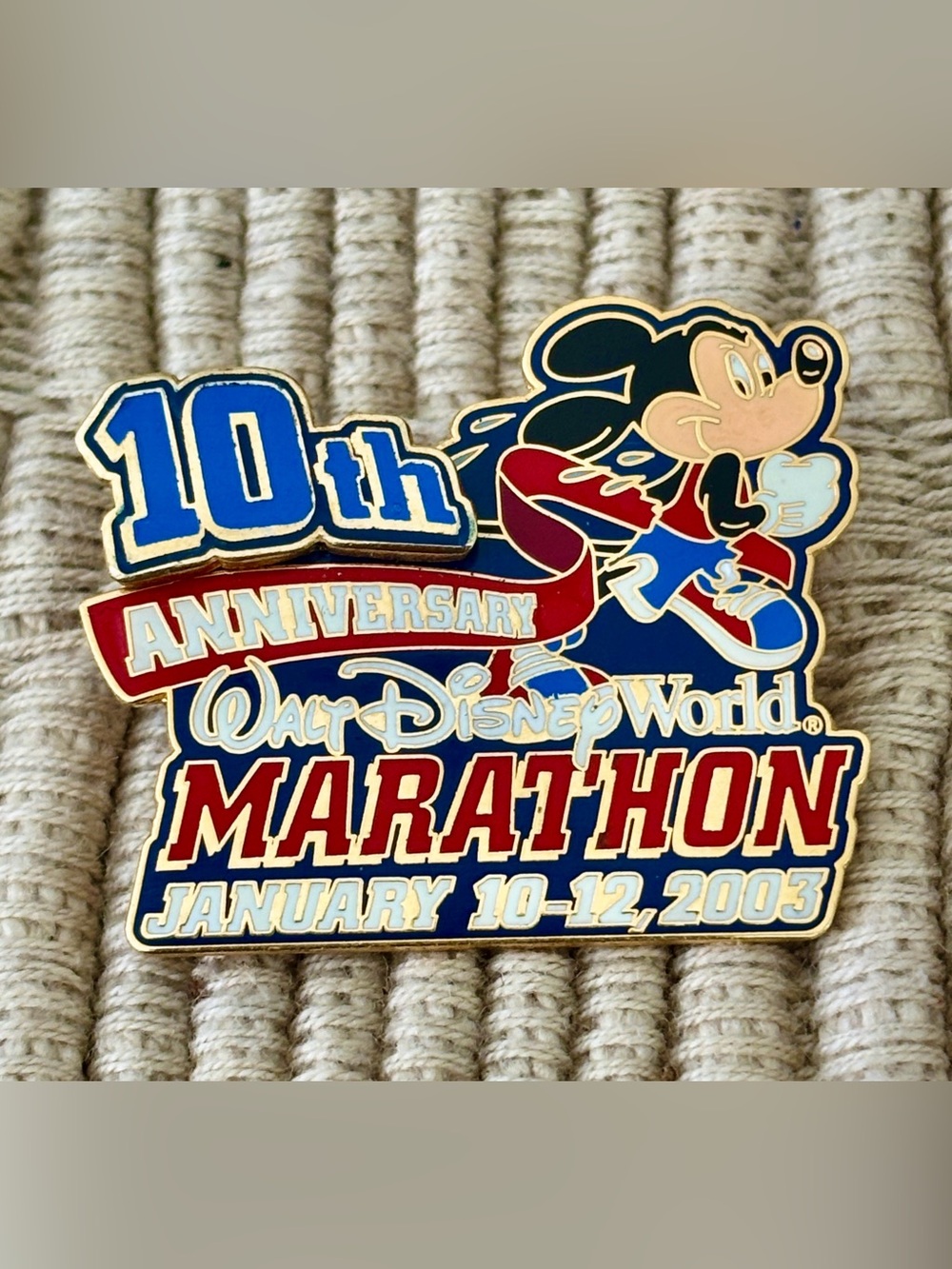 DISNEY 2003 Walt Disney World Marathon 10th Anniversary Mickey Mouse Pin